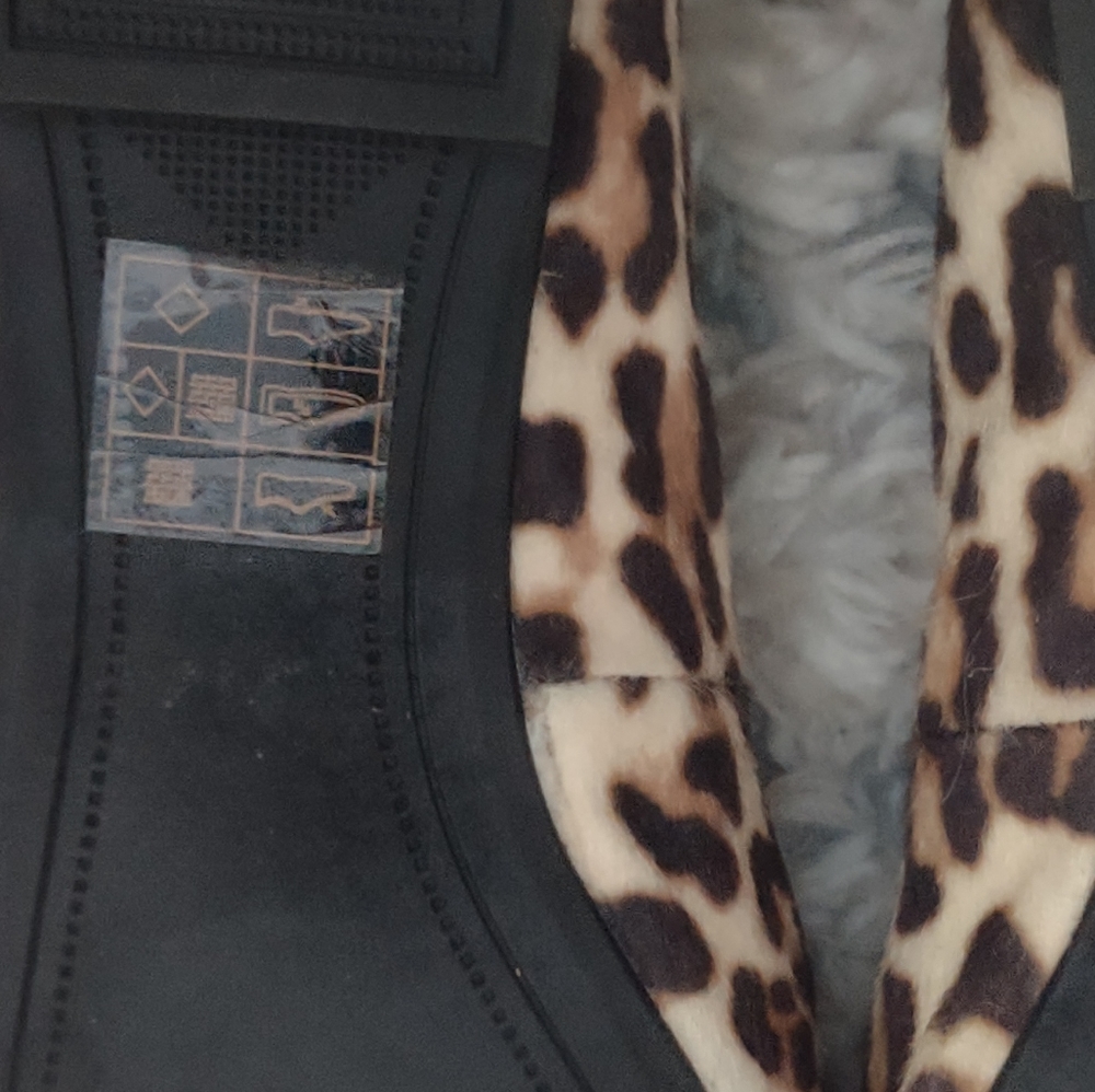 Leopard flats - Picture 2 of 2